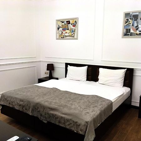Boutique Living Hotel Jerevan Exteriör bild