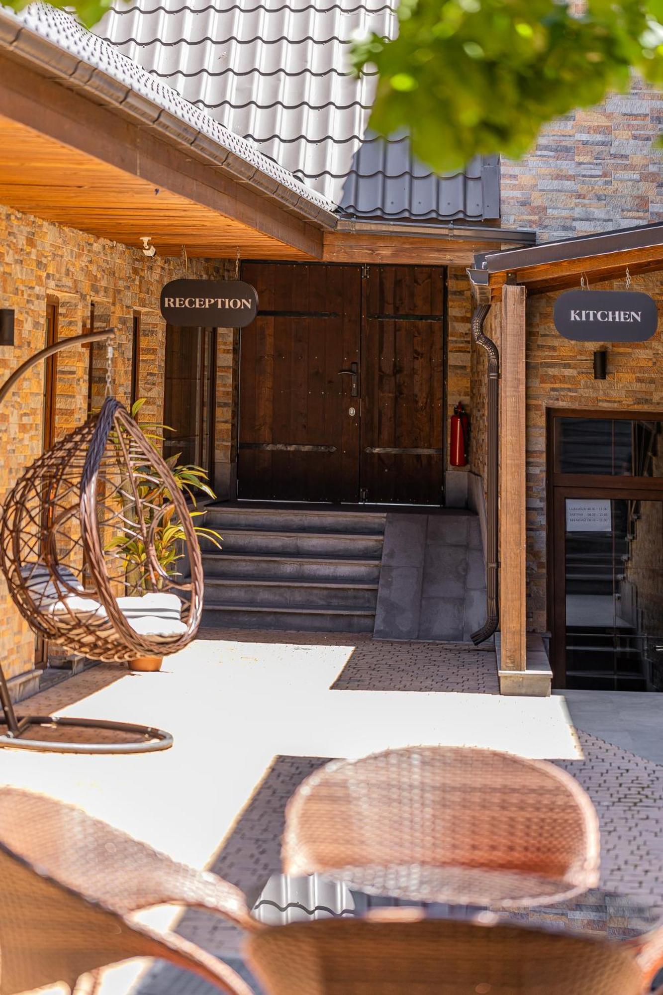 Boutique Living Hotel Jerevan Exteriör bild