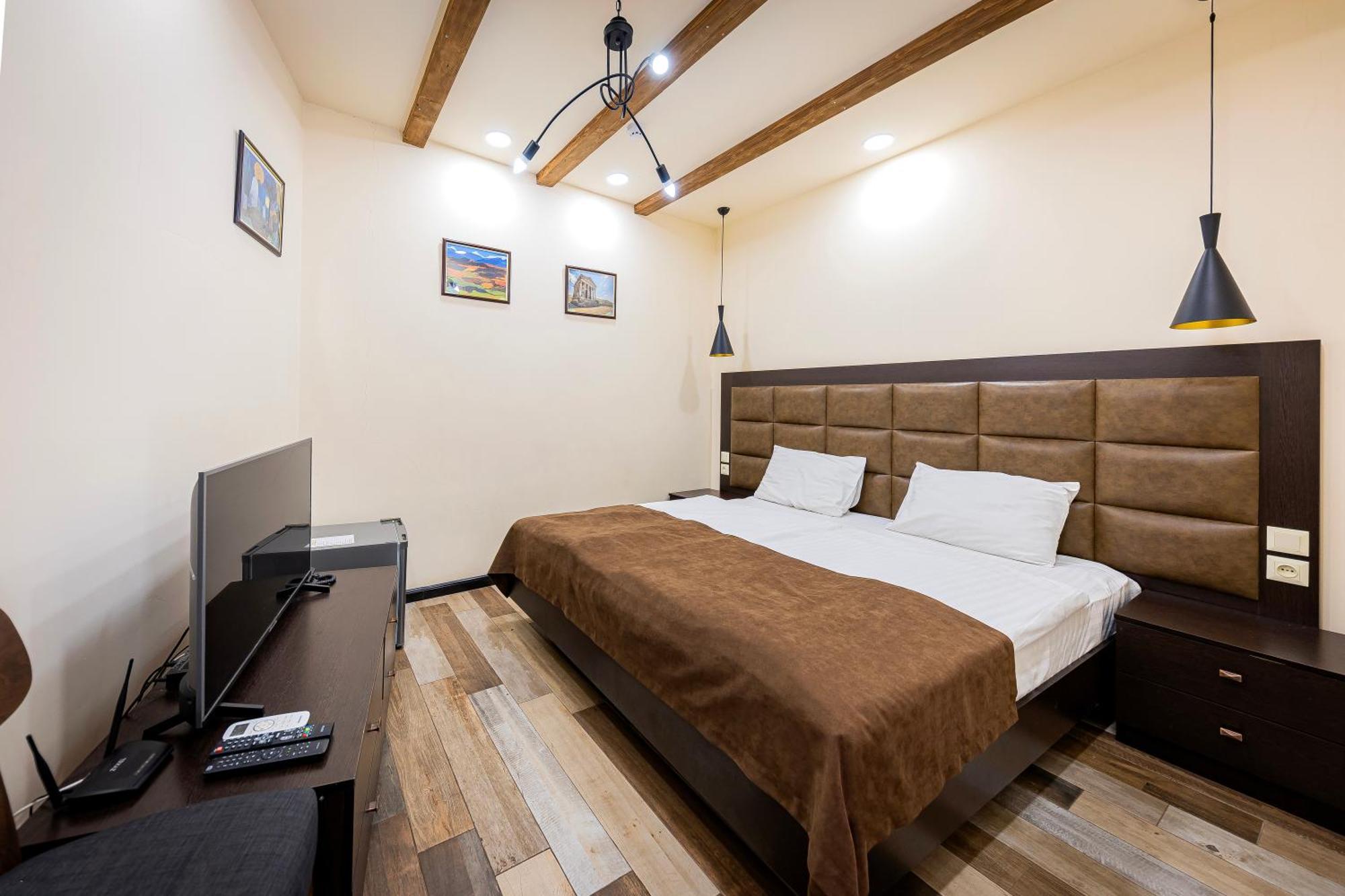 Boutique Living Hotel Jerevan Exteriör bild