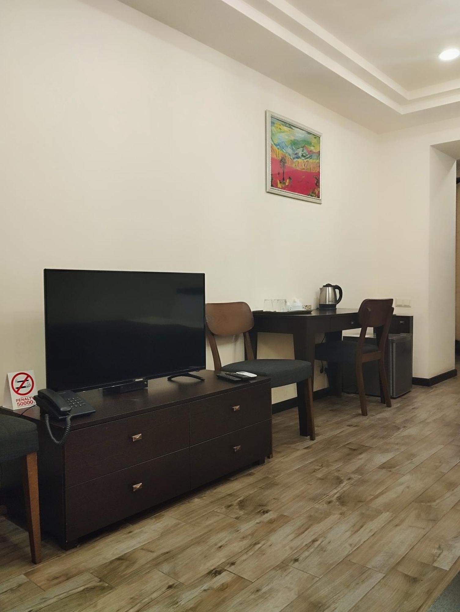 Boutique Living Hotel Jerevan Exteriör bild