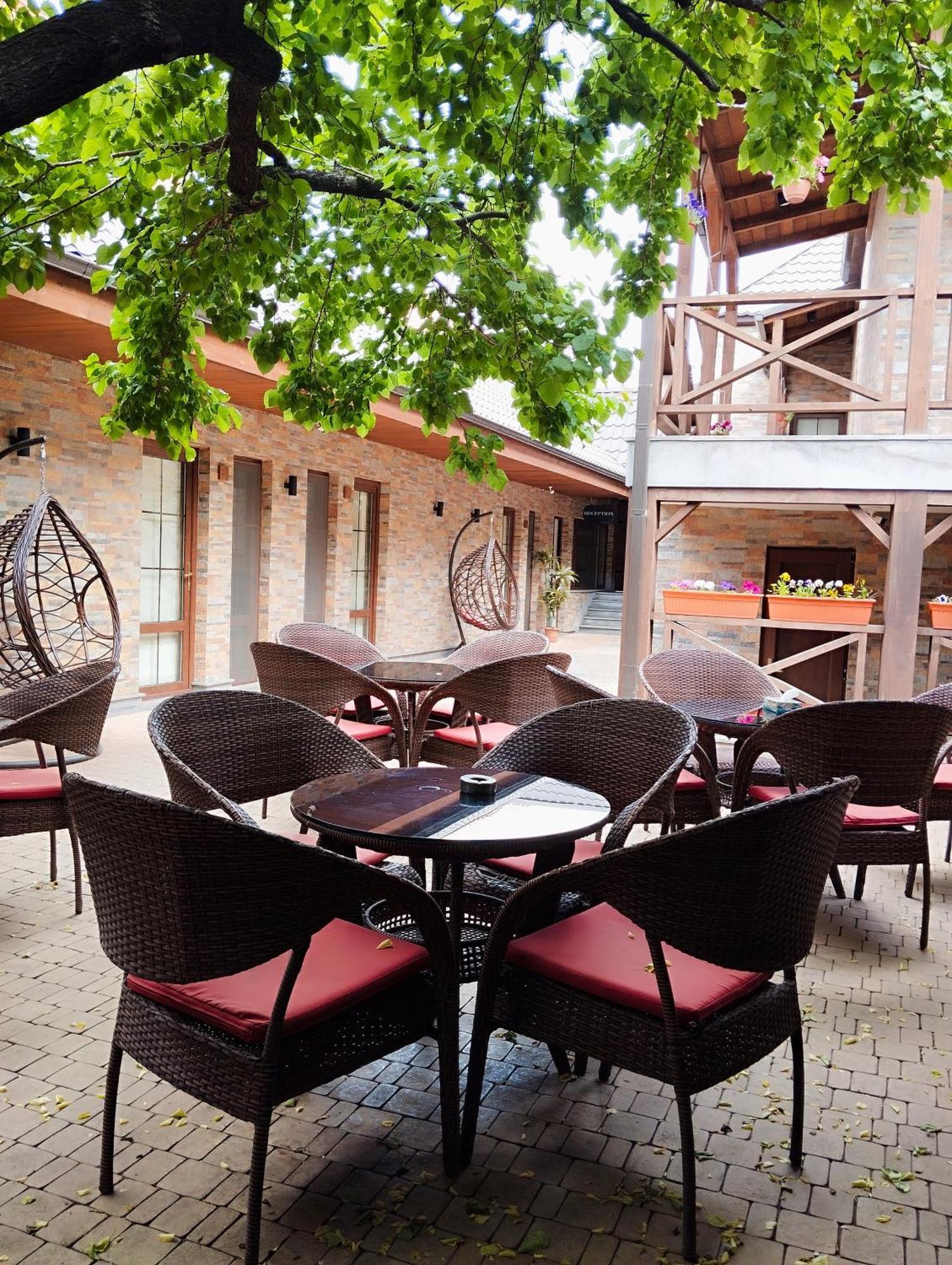 Boutique Living Hotel Jerevan Exteriör bild